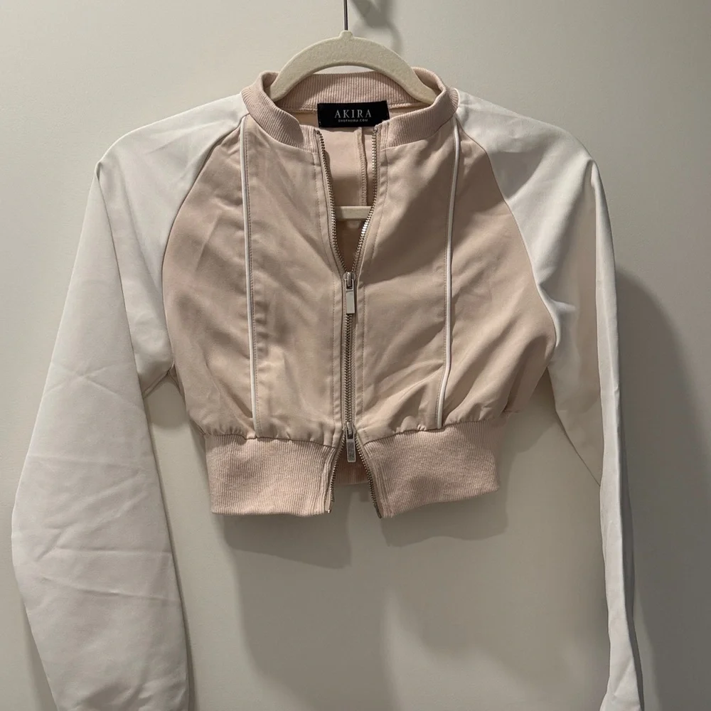 AKIRA Beige and White Cropped Hoodie - Picture 3 of 5